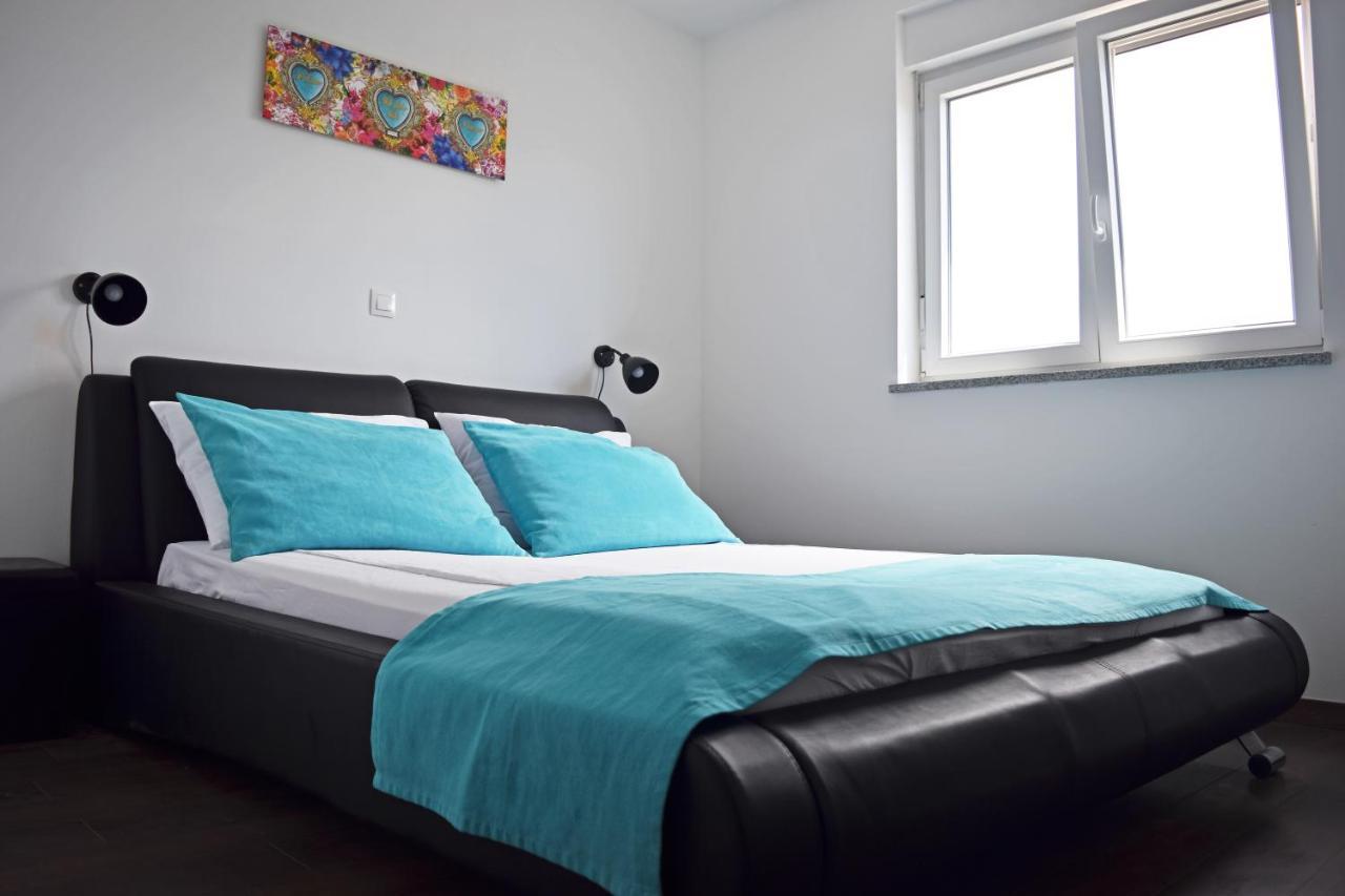 Apartment Summer Breeze Pula Bagian luar foto